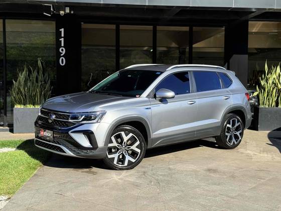 VOLKSWAGEN TAOS 1.4 250 TSI TOTAL FLEX HIGHLINE AUTOMÁTICO